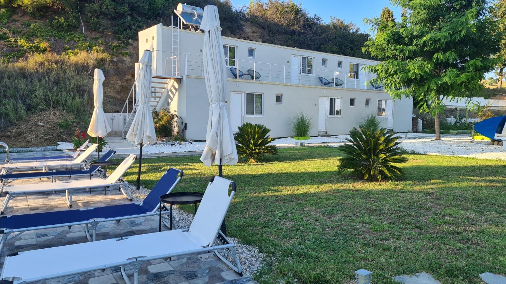 Greco Paradise Suites - Adult Only Nea Skioni Esterno foto